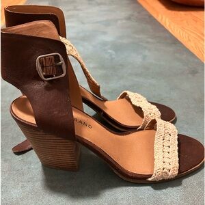 Lucky brand sandals, size 9.5